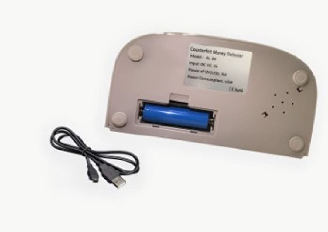 Portable Handy Small UV Counterfeit Detector Bank Note Detector|Fake Note Detector